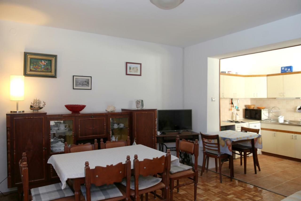 Seaside Apartment Tisno Ngoại thất bức ảnh